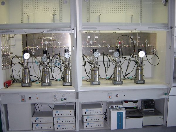 High pressure equipment