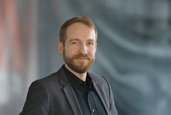 Porträtfoto von Prof. Robert Francke, Wissenschaftliche Direktion
